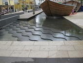 Bild vergr&ouml;&szlig;ern: Linnenbauerplatz Wasserspiele4