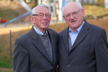 Bild vergr&ouml;&szlig;ern: Reinhold H�ner (82)  und Alwin Finzel (86)