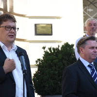 Bild vergr��ern: markthalle_eroeffnung3
