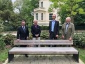 Bild vergr&ouml;&szlig;ern: Lions Herford spenden Bank