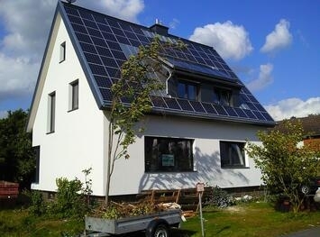 Bild vergr&ouml;&szlig;ern: Photovoltaik Haus