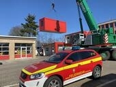 Bild vergr&ouml;&szlig;ern: Feuewehr Container h�ngt am Haken