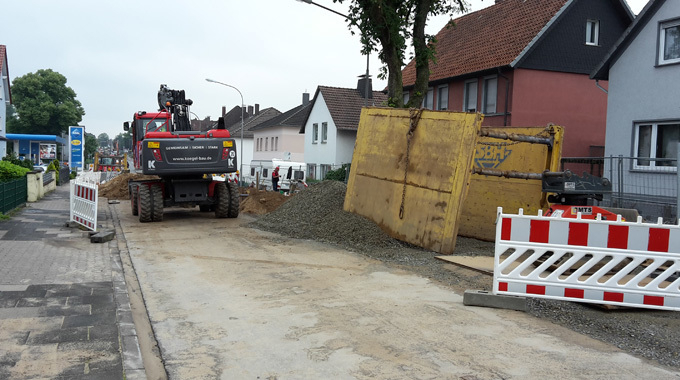 21.06.2016 Regen be-<br>hindert Arbeiten