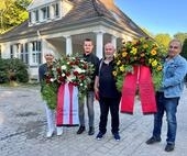 Bild vergr&ouml;&szlig;ern: Heiko Ploeger Kranzniederlegung