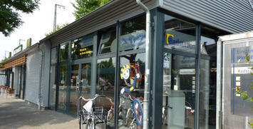 Bild vergr&ouml;&szlig;ern: Radstation Bahnhof Herford