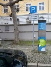 Bild vergr&ouml;&szlig;ern: E Ladestationen