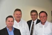 Bild vergr&ouml;&szlig;ern: B�rgermeister Tim K�hler, Bernd Beckmann (3Tec), Dieter Wulfmeyer                                      (Wirtschaftf�rderung) und Arno Sturm (3Tec)