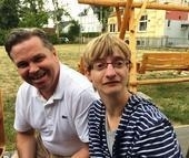 Bild vergr&ouml;&szlig;ern: Jennifer Tappe und B�rgermeister K�hler